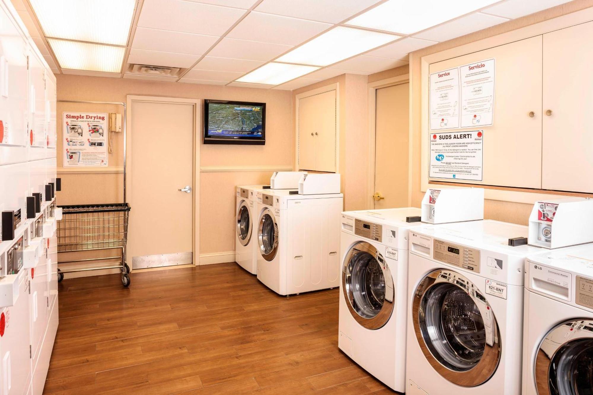 Residence Inn White Plains Westchester County Екстер'єр фото